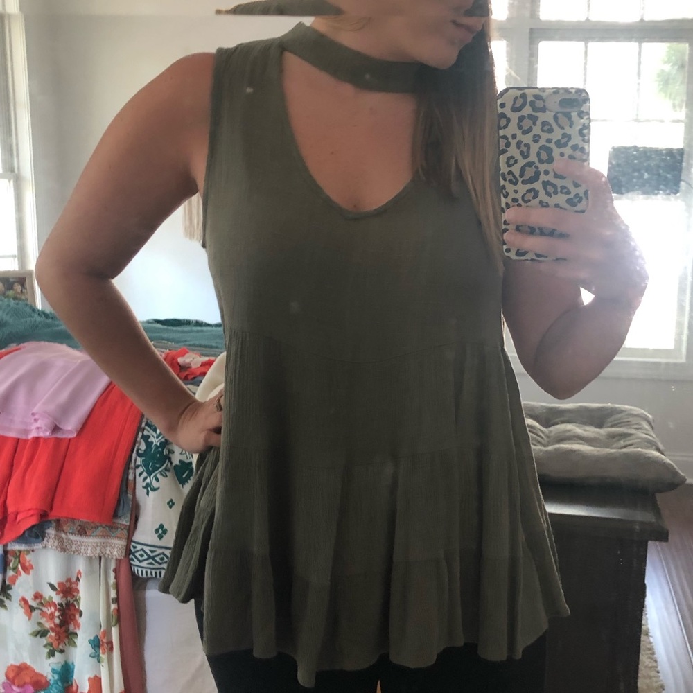 Jella C Olive tank size M like new condition